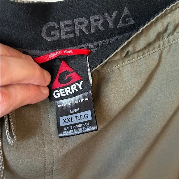 Gerry Olive Green Drawstring Shorts XXL - Picture 2 of 7